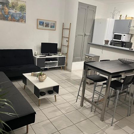 Apartmán T2 Avec Terrasse, Clim , Box Fibre Vedène Exteriér fotografie